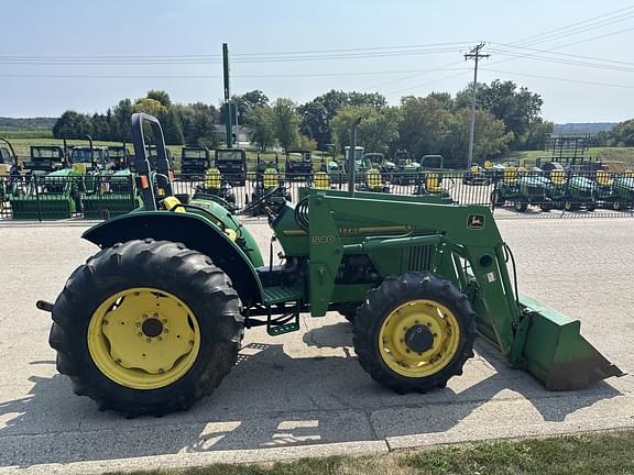 Image of John Deere 5300 equipment image 2