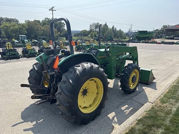 Image of John Deere 5300 equipment image 3