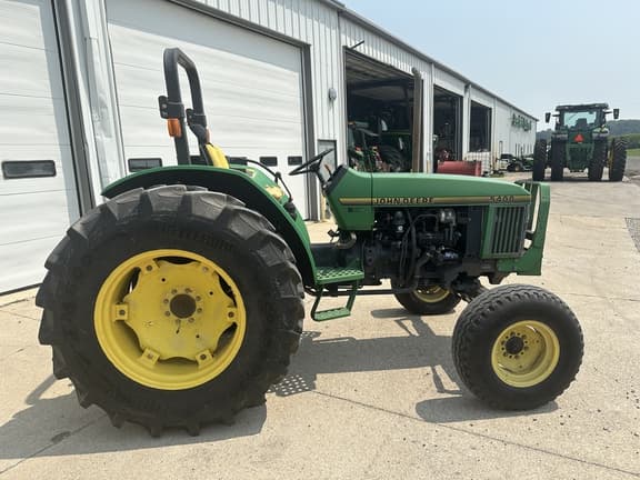 Image of John Deere 5400 equipment image 3