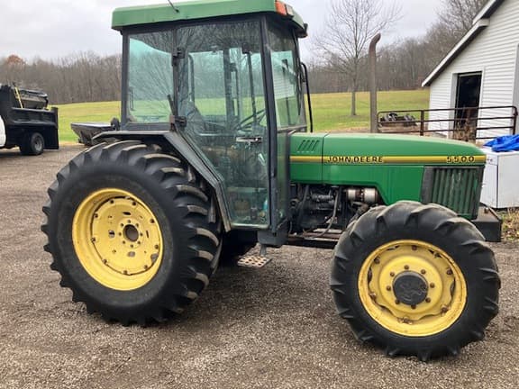 Image of John Deere 5500 equipment image 1