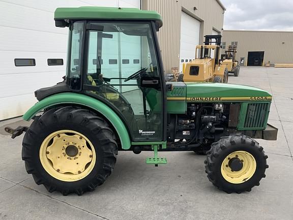 Image of John Deere 5500N equipment image 1