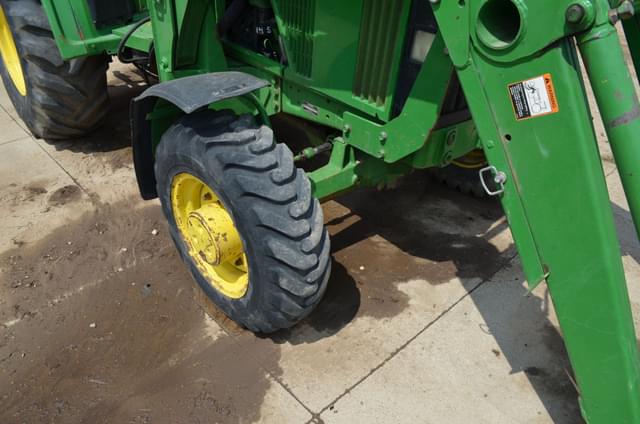 Image of John Deere 6200L equipment image 1