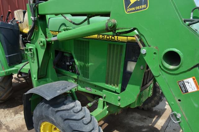 Image of John Deere 6200L equipment image 2