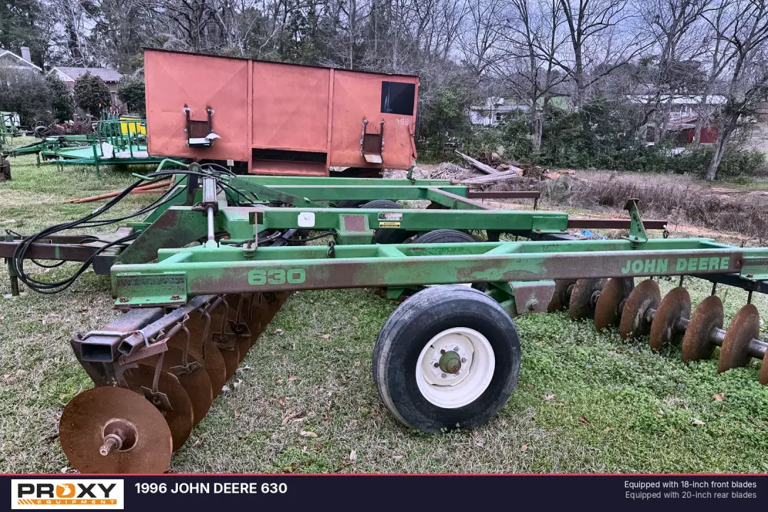 Image of John Deere 630 Image 1