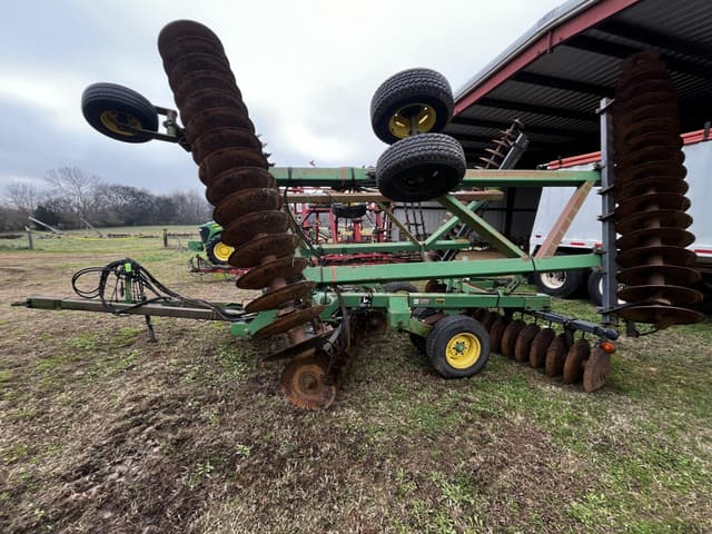 Image of John Deere 630 equipment image 4