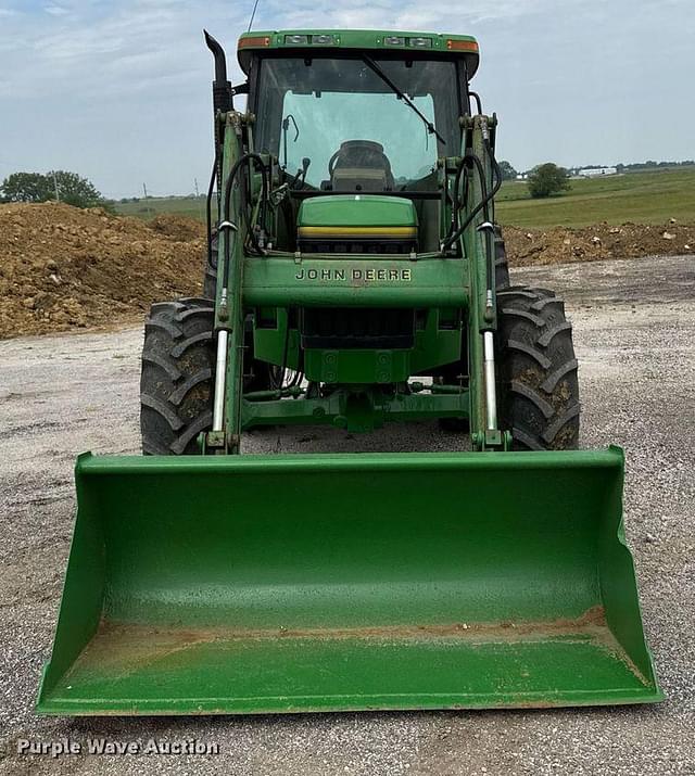 Image of John Deere 6400 equipment image 1