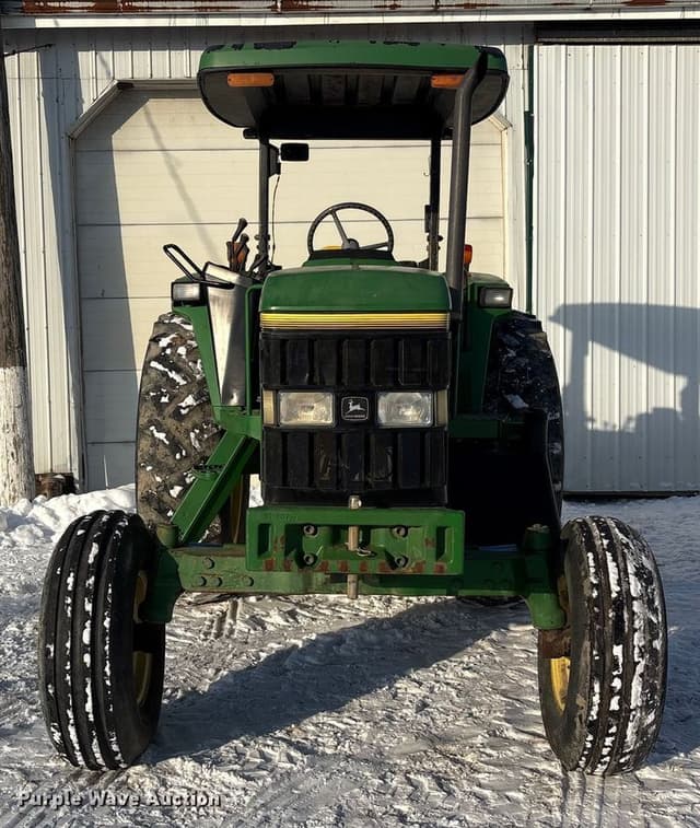 Image of John Deere 6400 equipment image 1