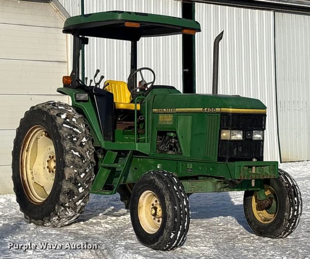 Image of John Deere 6400 equipment image 2