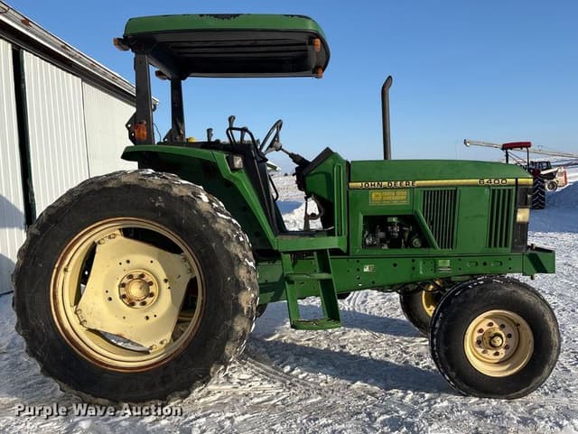 Image of John Deere 6400 equipment image 3
