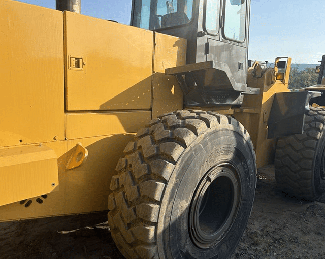 Image of John Deere 644G equipment image 1