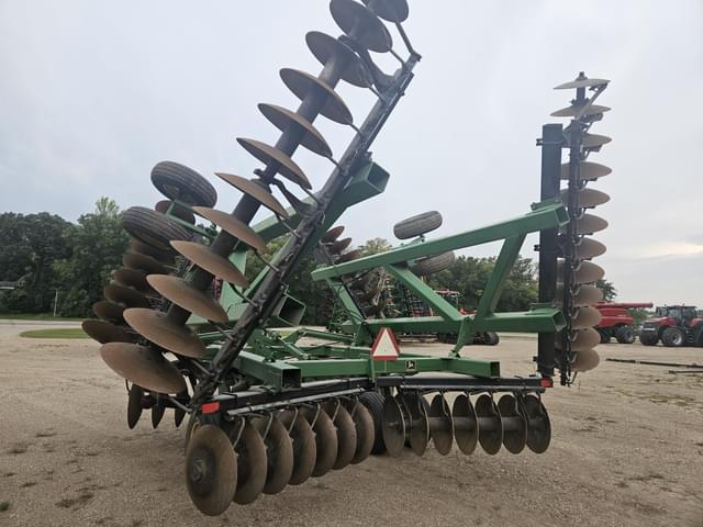 Image of John Deere 650 equipment image 4