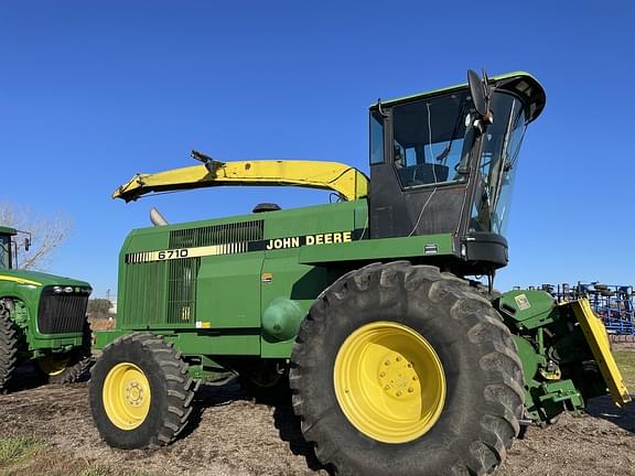 Image of John Deere 6710 equipment image 4