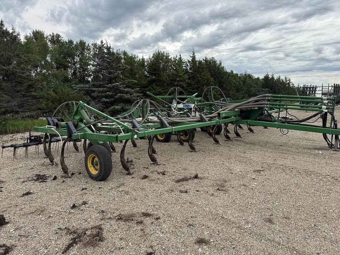 Image of John Deere 680 Primary image