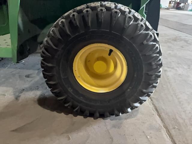 Image of John Deere Gator 6x4 equipment image 3