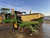 Thumbnail image John Deere 7240 4