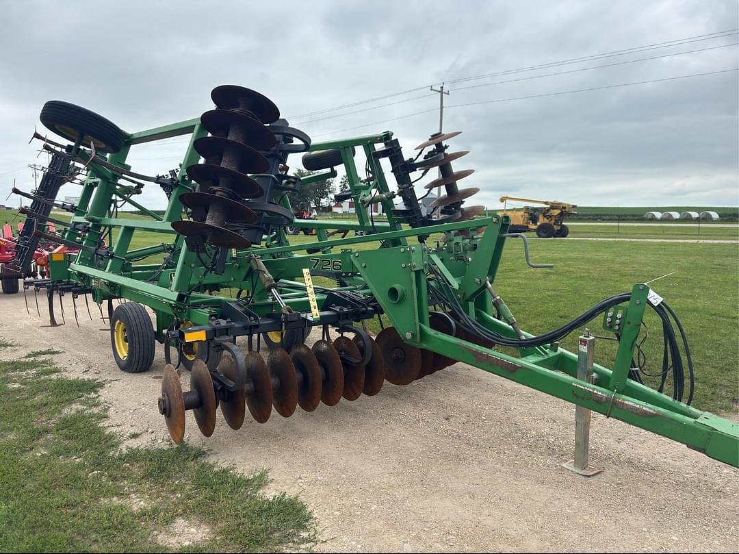Image of John Deere 726 Primary image