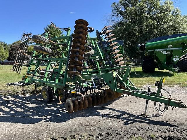 Image of John Deere 726 equipment image 2