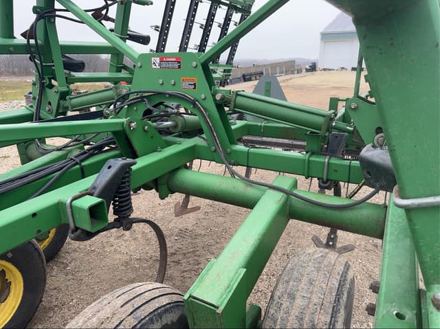 Image of John Deere 726 equipment image 4