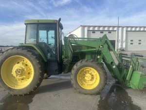 1996 John Deere 7400 Image
