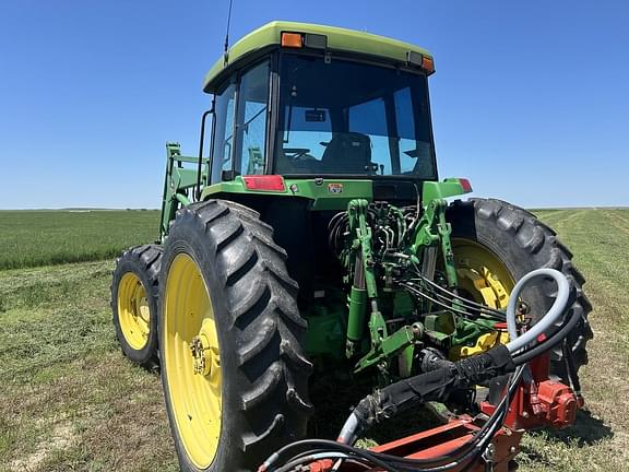 Image of John Deere 7400 equipment image 2