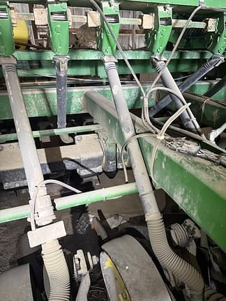 Image of John Deere 750 equipment image 3