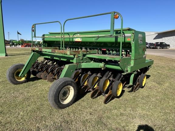 Image of John Deere 750 equipment image 3