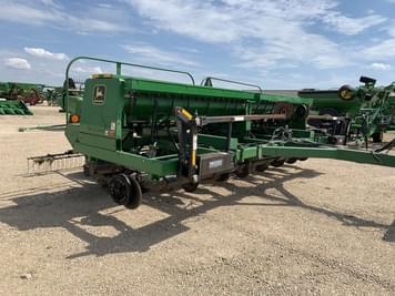 Main image John Deere 750