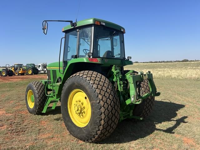 Image of John Deere 7600 equipment image 2