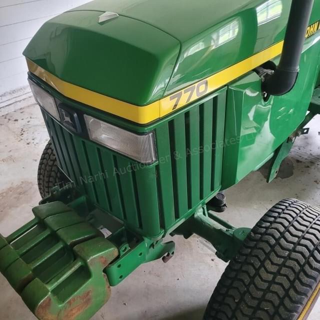 Image of John Deere 770 equipment image 1