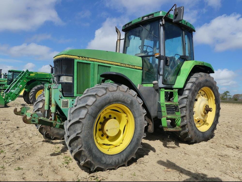 1996 John Deere 7700 Equipment Image0