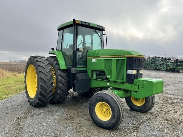 Image of John Deere 7700 equipment image 1