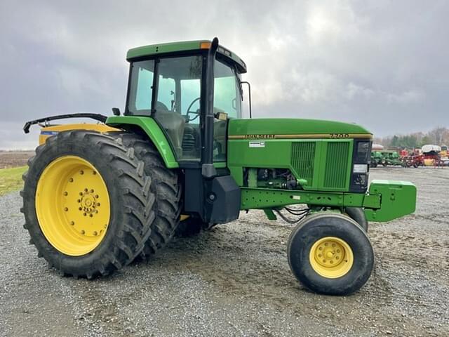 Image of John Deere 7700 equipment image 3