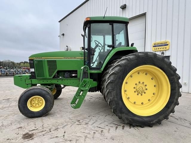 Image of John Deere 7700 equipment image 2