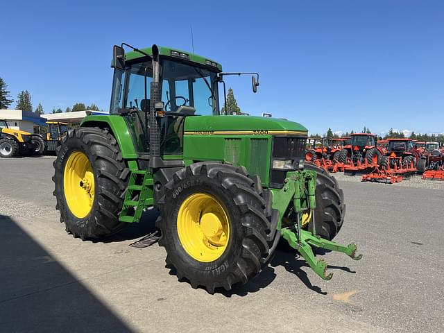 Image of John Deere 7700 equipment image 3