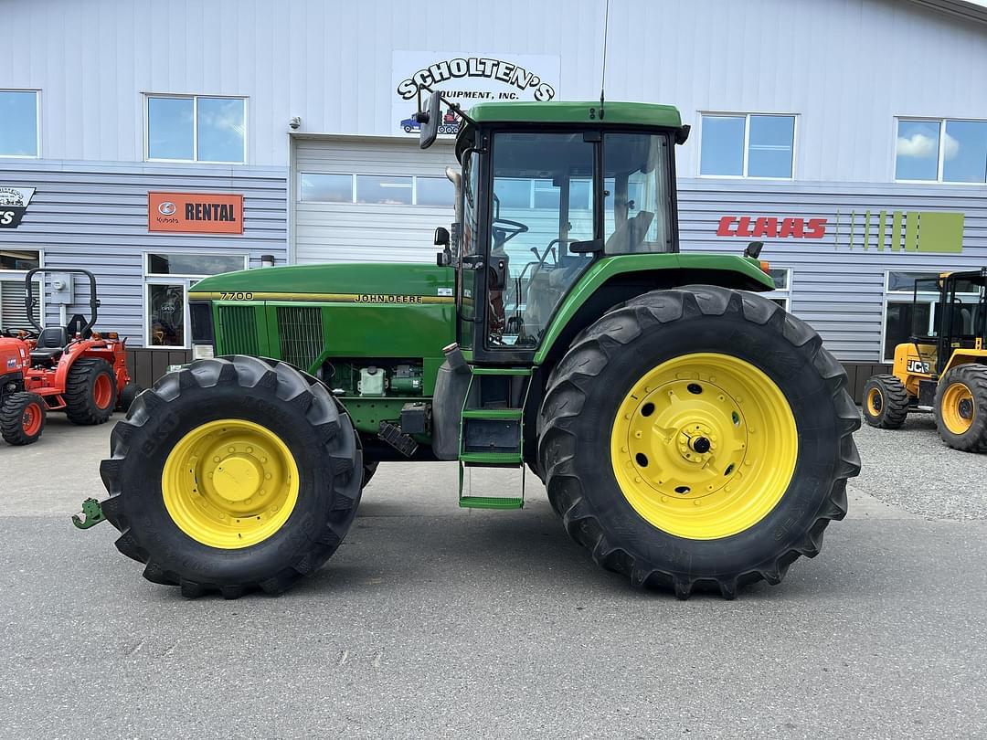 Image of John Deere 7700 Primary image