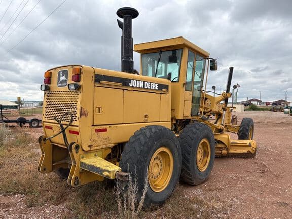 Image of John Deere 770BH equipment image 3