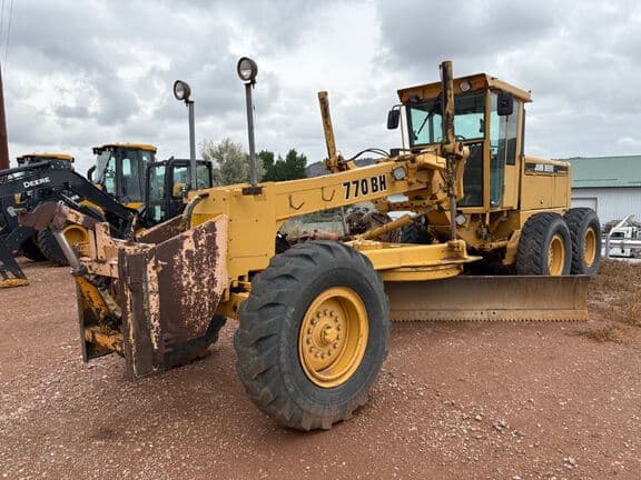 Image of John Deere 770BH Primary image