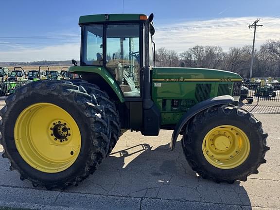 Image of John Deere 7800 equipment image 3