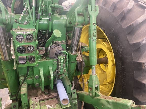 Image of John Deere 7810 equipment image 3