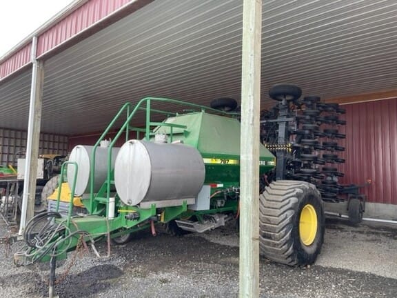 Main image John Deere 787