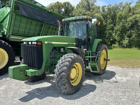 Image of John Deere 8100 equipment image 1