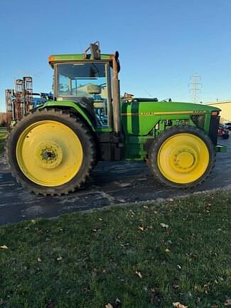 Image of John Deere 8100 equipment image 1