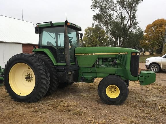 Image of John Deere 8100 equipment image 2