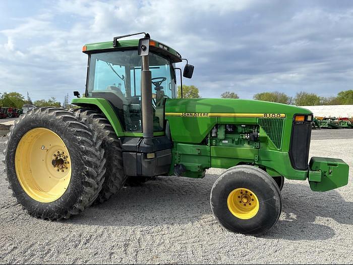 Image of John Deere 8100 Primary image