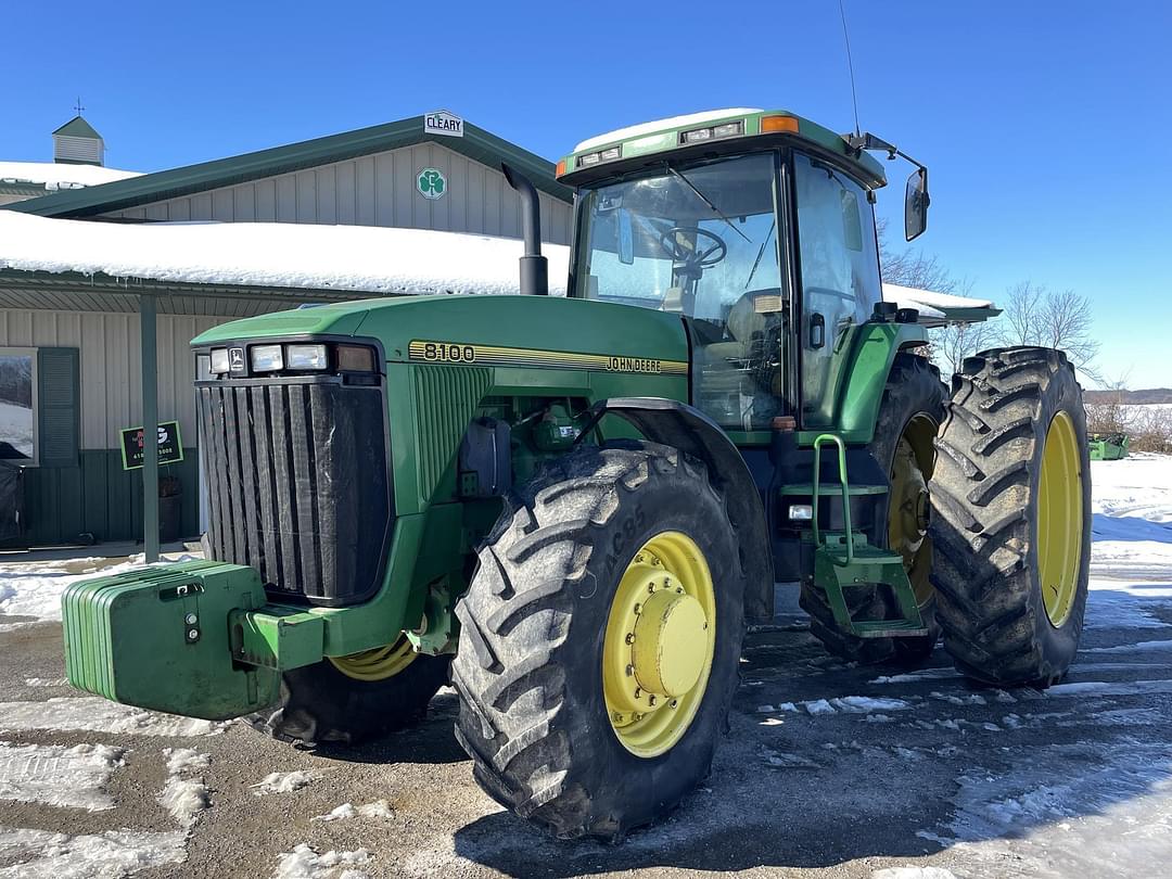 Image of John Deere 8100 Primary image