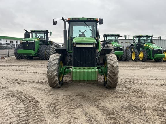 Image of John Deere 8200 equipment image 1