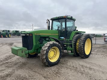Main image John Deere 8200