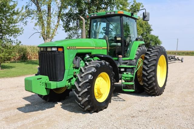 Image of John Deere 8200 equipment image 2