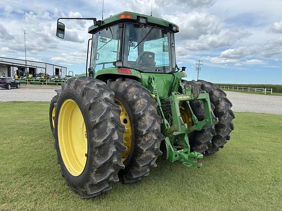 Image of John Deere 8300 equipment image 2