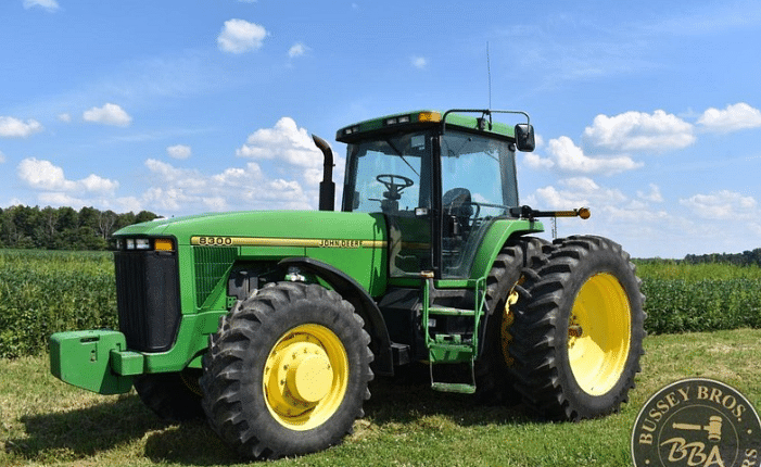 Image of John Deere 8300 Primary image